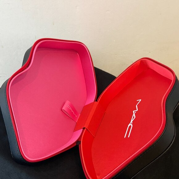 MAC Limited Edition Lip Case – Black & Red Makeup Organizer – Rare - Picture 2 of 3